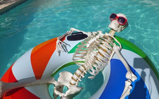  Dive into Halloween: Spooktacular Pool Party Celebration Ideas with Swimsuit Costumes
