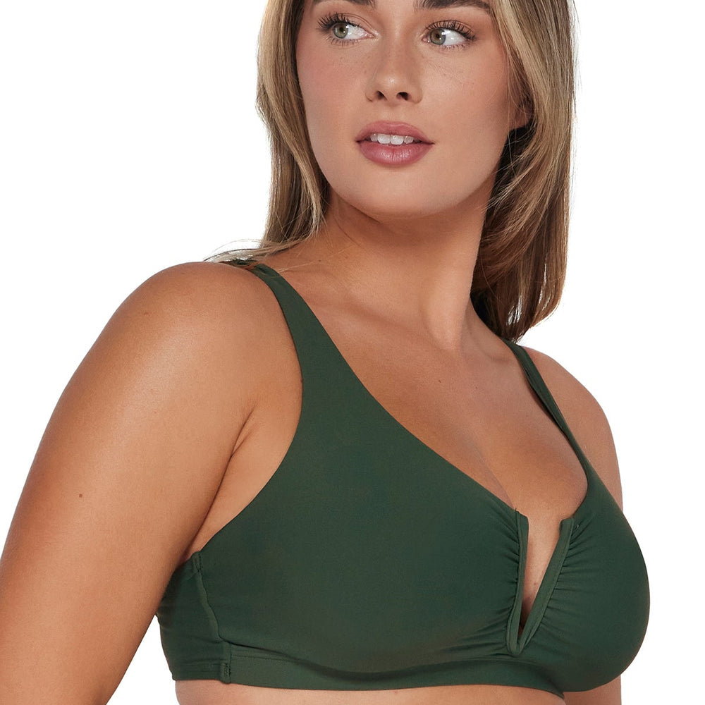 
                      
                        Sunsets Island Green Vienna V-Wire Top
                      
                    