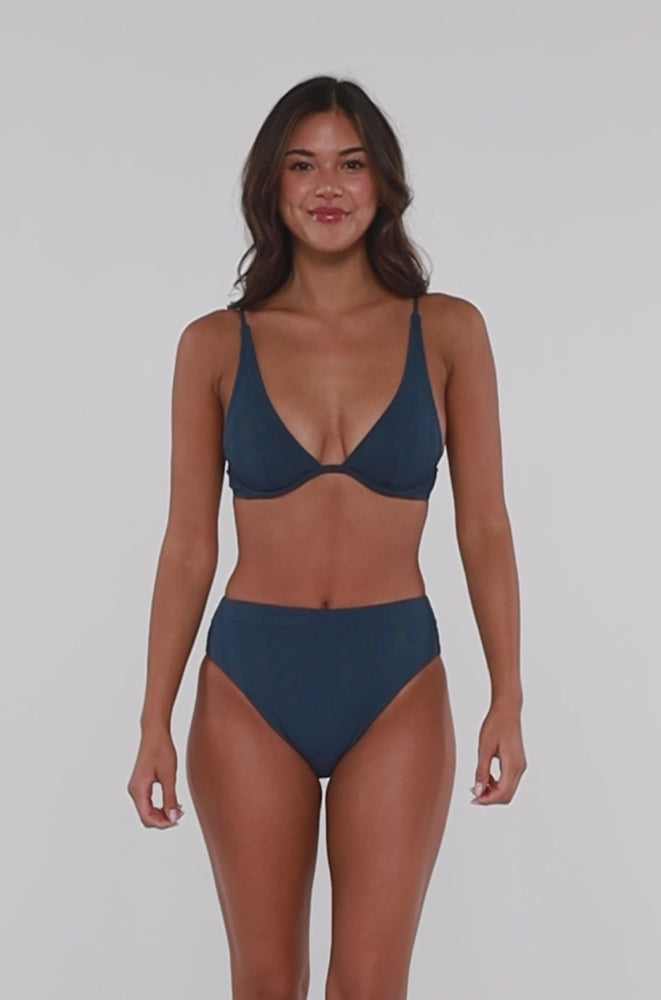 
                      
                        Load and play video in Gallery viewer, B Swim Navy Baja Rib Wyatt Over The Shoulder Bikini Top
                      
                    