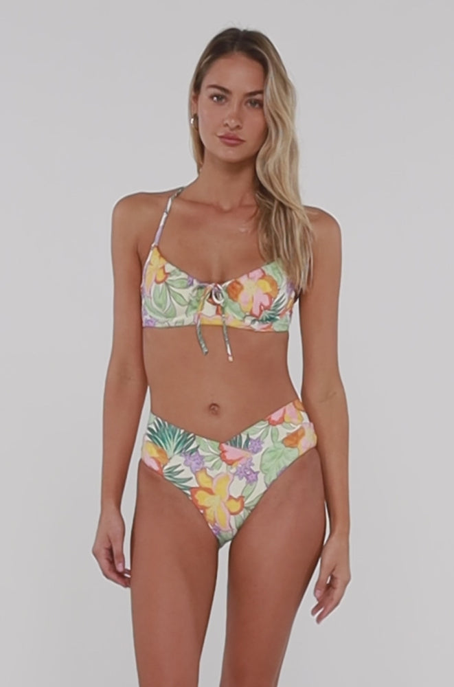 
                      
                        Load and play video in Gallery viewer, Swim Systems Waimea Delfina V Front Bikini Bottom
                      
                    